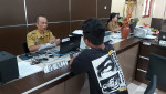 Kegiatan Pelayanan Administrasi kependudukan di Kantor Disdukcapil Buleleng, Senin, 22 Juli 2024 - Album 2