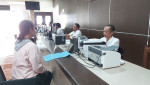 Kegiatan Pelayanan Administrasi kependudukan di Kantor Disdukcapil Buleleng - Rabu, 15 Mei 2024 Album 2