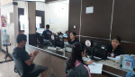 Kegiatan Pelayanan Administrasi kependudukan di Kantor Disdukcapil Buleleng - Jumat, 31 Mei 2024 Album 5